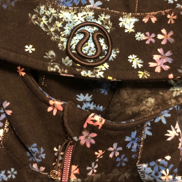 Lululemon Scuba Hoodie *Stretch (Lined Hood) - Picture 7 of 8